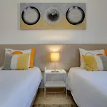 Club - 2 Bedroom Apartment, Air Conditioning And Pools 아파트