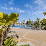 Lejlighed Club - 2 Bedroom Apartment, Air Conditioning And Pools *
