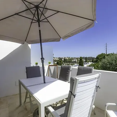 Club - 2 Bedroom Apartment, Air Conditioning And Pools Apartament