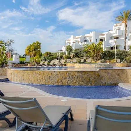 Club - 2 Bedroom Apartment, Air Conditioning And Pools Apartament
