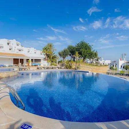 Club - 2 Bedroom Apartment, Air Conditioning And Pools Apartament